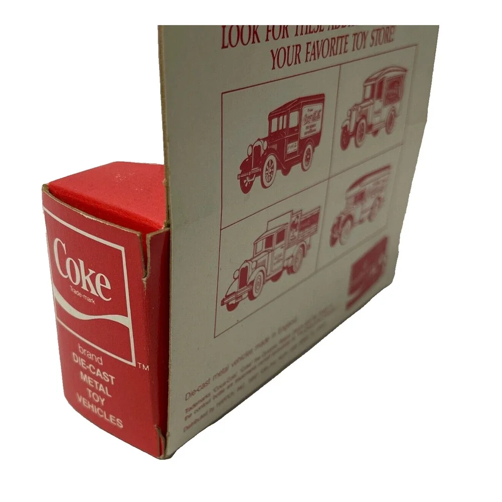 Die-Cast Metal Toy Vehicle "Keep A Case Coca Cola in Your House" Delivery Truck - Picture 8 of 11
